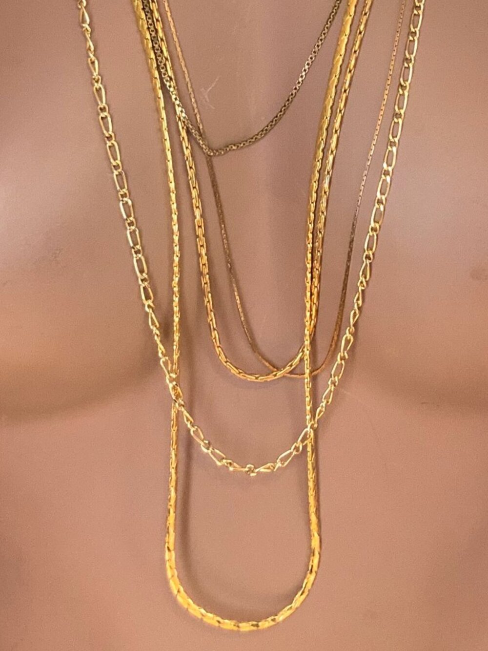Assorted Vintage Gold-Tone Necklaces. Lot  Of  5 Necklaces